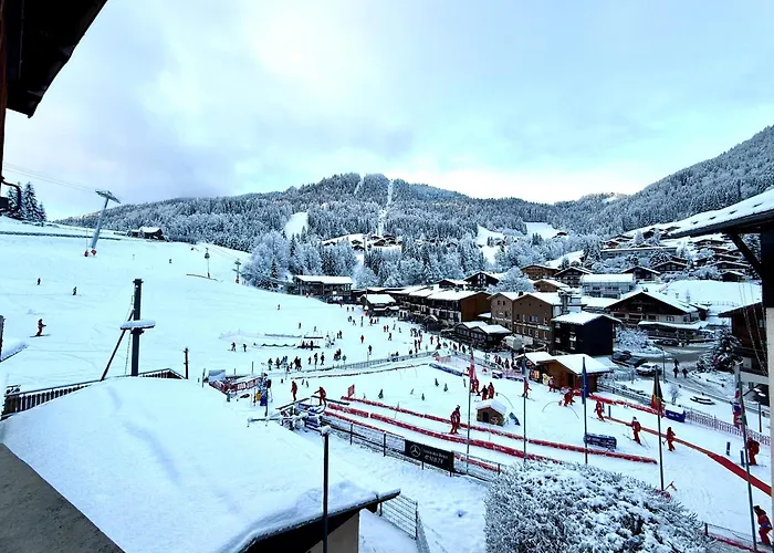 La Clusaz Centre Village , Pied Des Pistes, 42 M2 , Balcon Sud Vue Montagne